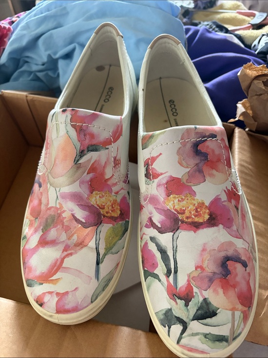 Ecco Shoes - Ecco Women Floral Slip-On Mules in White and Pink